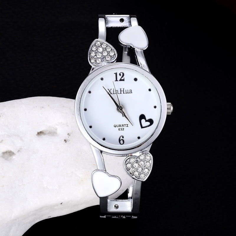 Damenuhren mit Diamanten – Uhr im britischen Stil