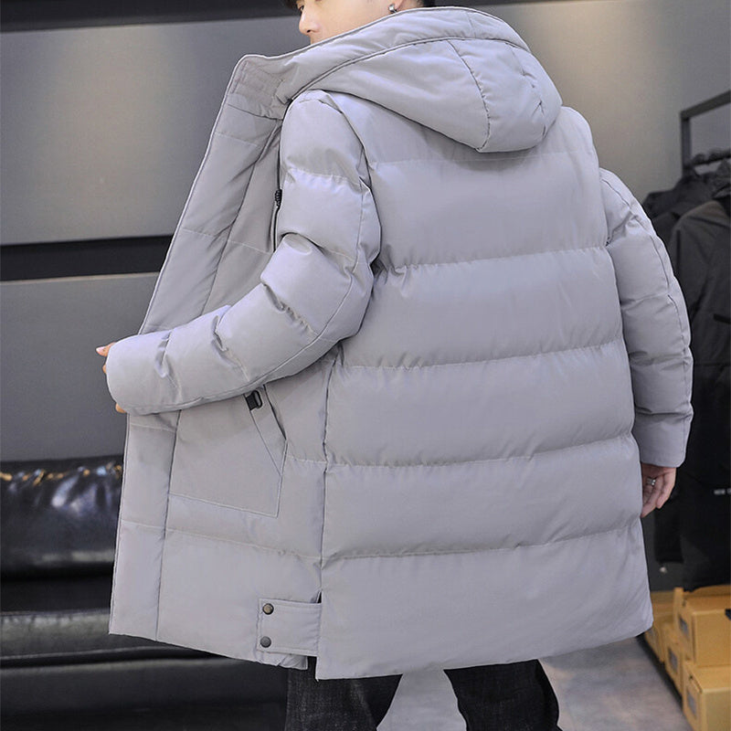 Langer Herrenmantel mit Kapuze: Eleganter Stil und unübertroffener Schutz